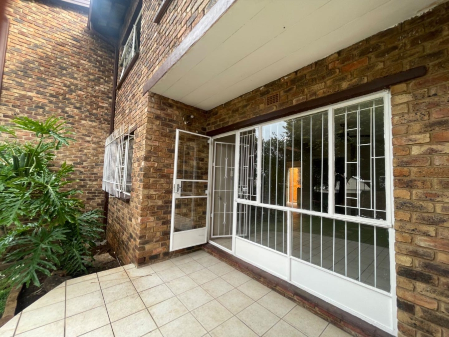 3 Bedroom Property for Sale in Edleen Gauteng