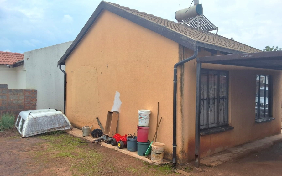 2 Bedroom Property for Sale in Vosloorus Gauteng