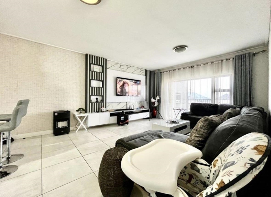 To Let 2 Bedroom Property for Rent in Waterfall Gauteng