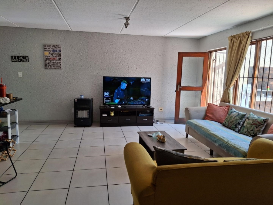 To Let 2 Bedroom Property for Rent in Morningside Gauteng