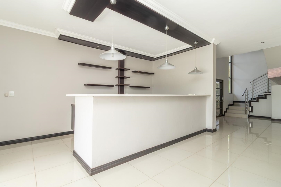 4 Bedroom Property for Sale in Knoppieslaagte Gauteng