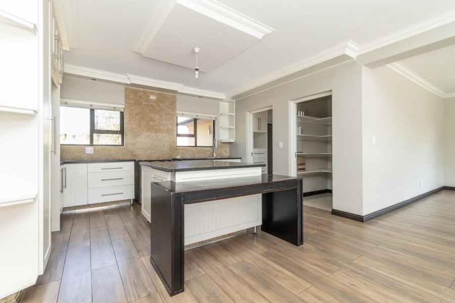 4 Bedroom Property for Sale in Knoppieslaagte Gauteng