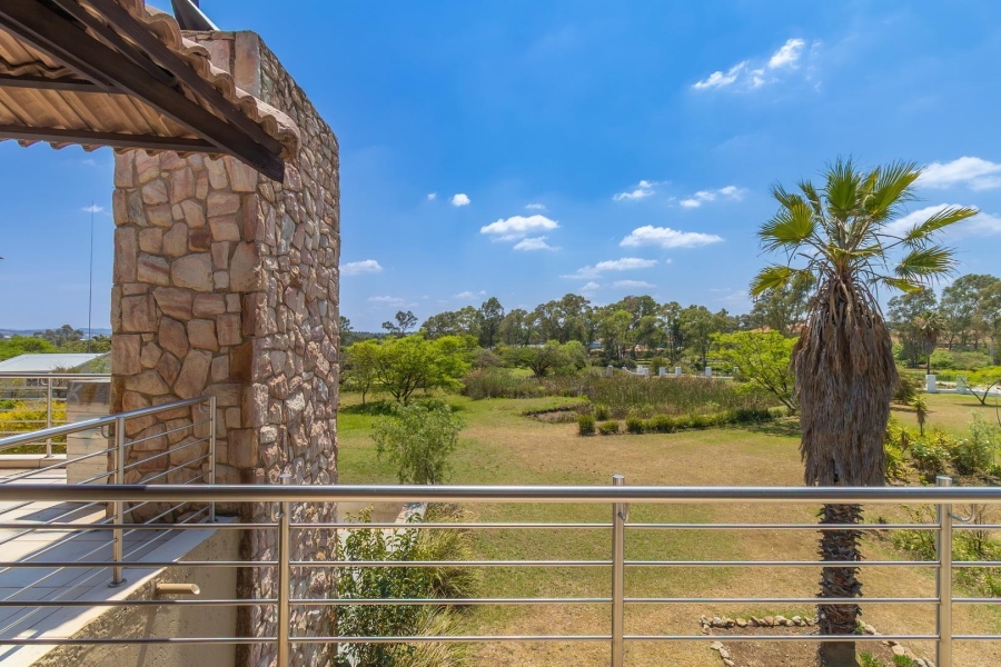 4 Bedroom Property for Sale in Knoppieslaagte Gauteng