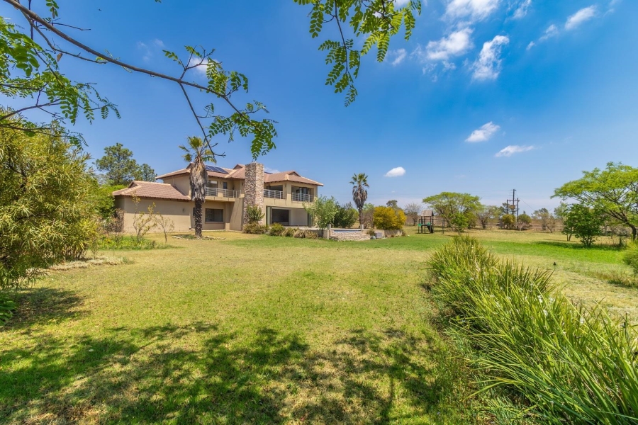 4 Bedroom Property for Sale in Knoppieslaagte Gauteng