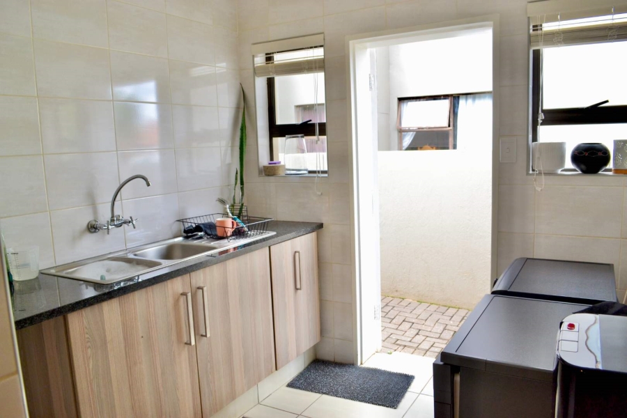 To Let 3 Bedroom Property for Rent in Hazeldean Gauteng