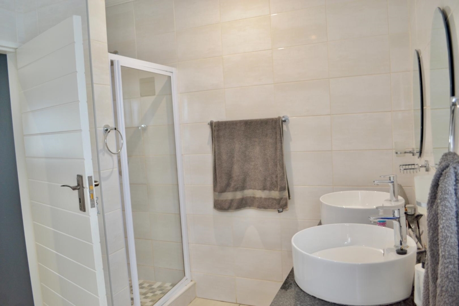 To Let 3 Bedroom Property for Rent in Hazeldean Gauteng