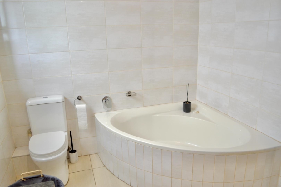 To Let 3 Bedroom Property for Rent in Hazeldean Gauteng