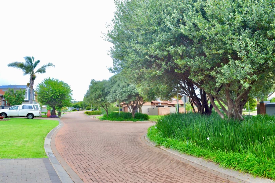 To Let 3 Bedroom Property for Rent in Hazeldean Gauteng