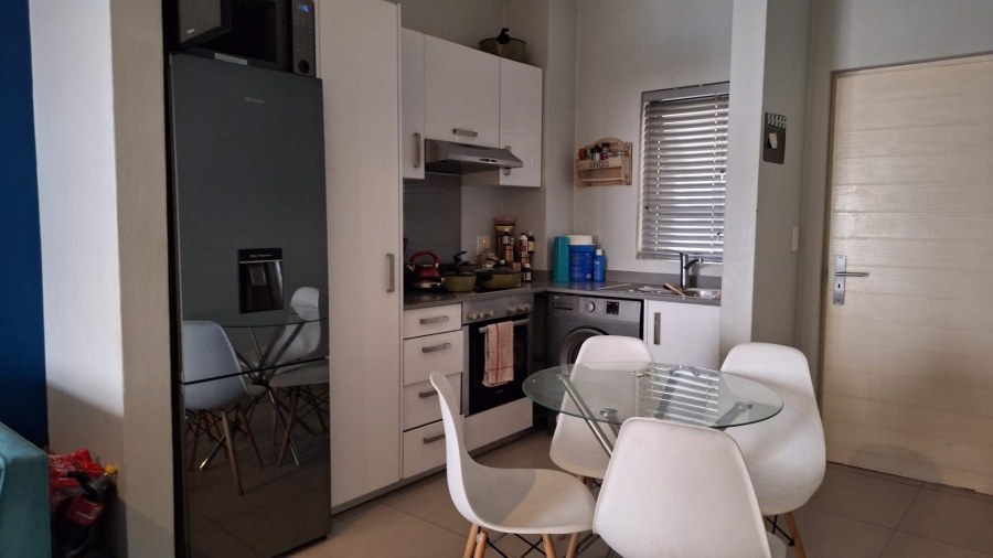 To Let 2 Bedroom Property for Rent in North Riding Gauteng