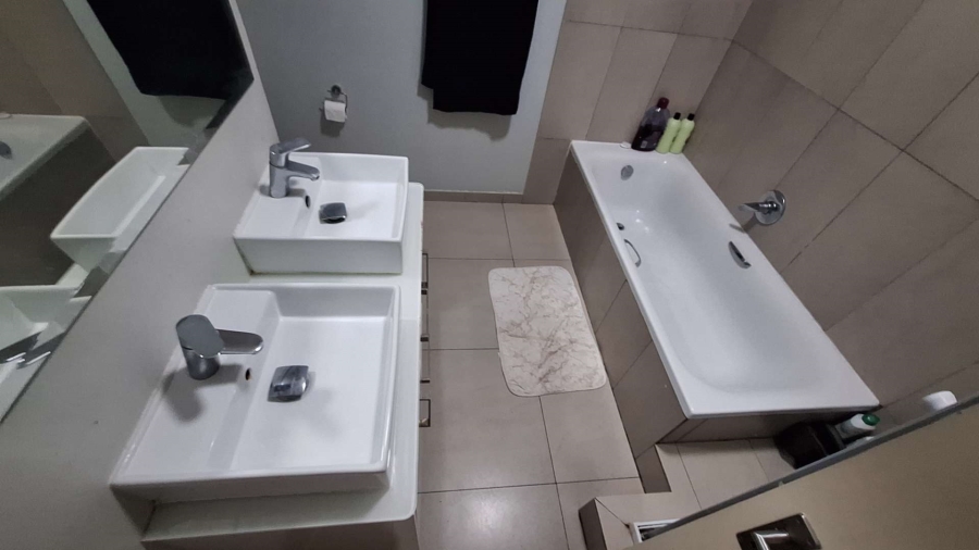 To Let 2 Bedroom Property for Rent in North Riding Gauteng