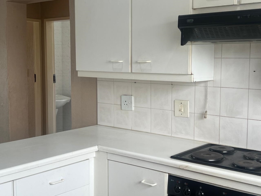 2 Bedroom Property for Sale in Raceview Gauteng