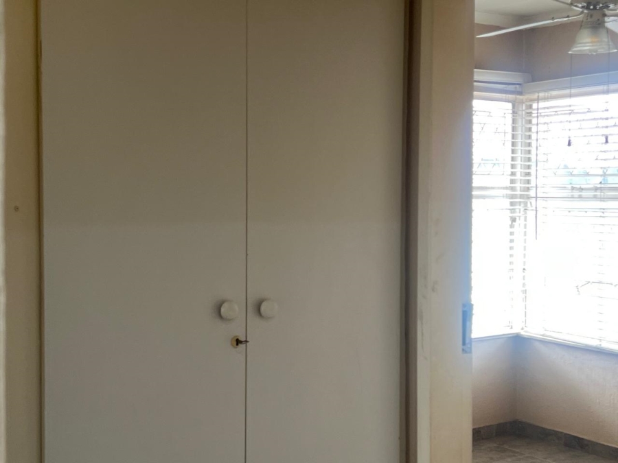 2 Bedroom Property for Sale in Raceview Gauteng