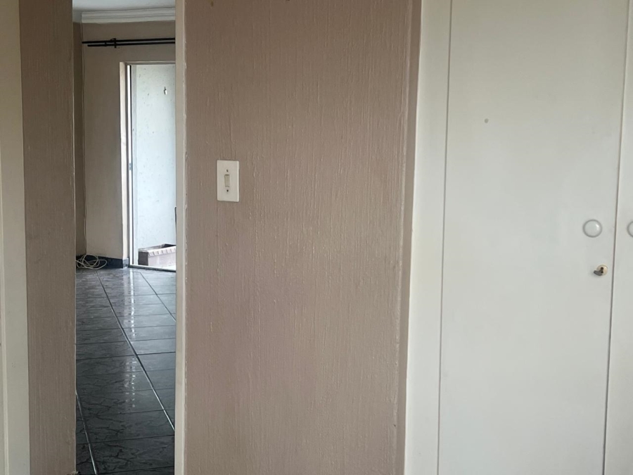 2 Bedroom Property for Sale in Raceview Gauteng