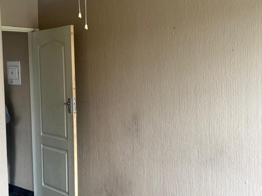 2 Bedroom Property for Sale in Raceview Gauteng