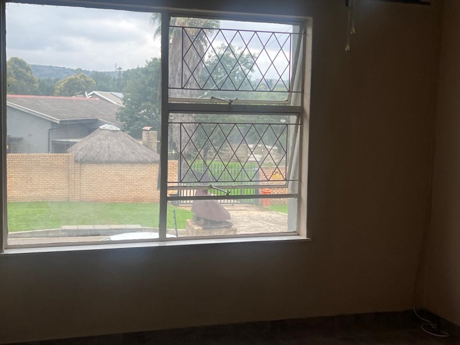 2 Bedroom Property for Sale in Raceview Gauteng