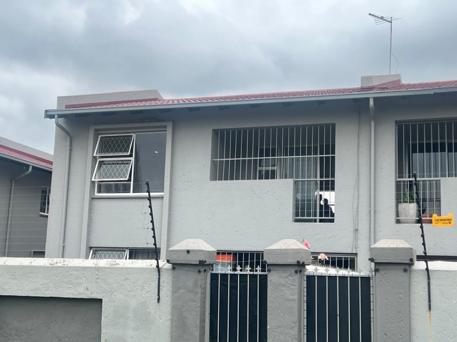 2 Bedroom Property for Sale in Raceview Gauteng