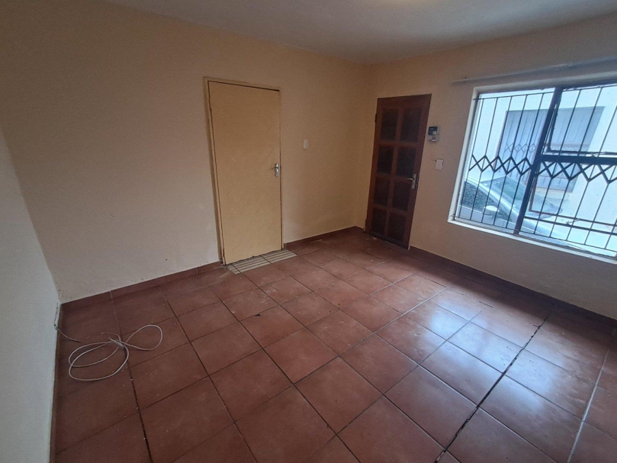 10 Bedroom Property for Sale in Olievenhoutbosch Gauteng