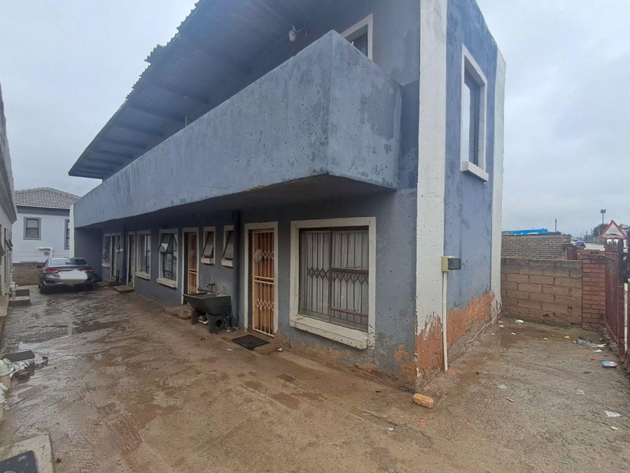 10 Bedroom Property for Sale in Olievenhoutbosch Gauteng