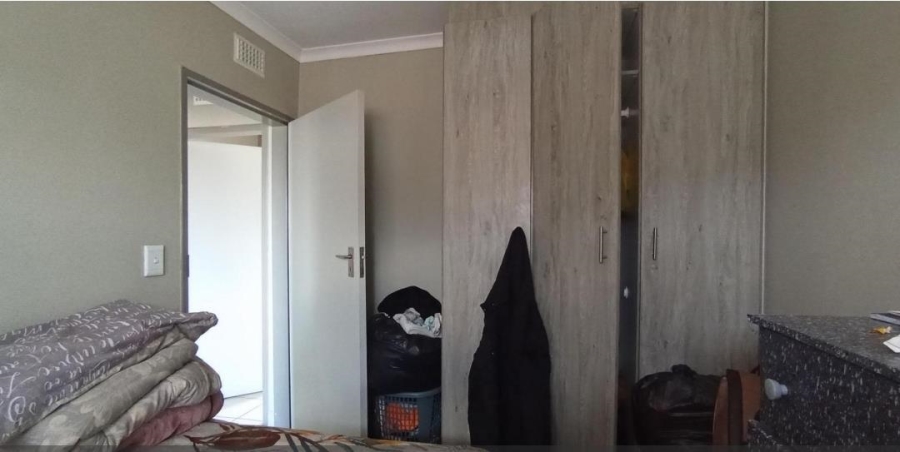 2 Bedroom Property for Sale in Olievenhoutbosch Gauteng