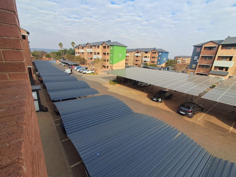 2 Bedroom Property for Sale in Heuweloord Gauteng