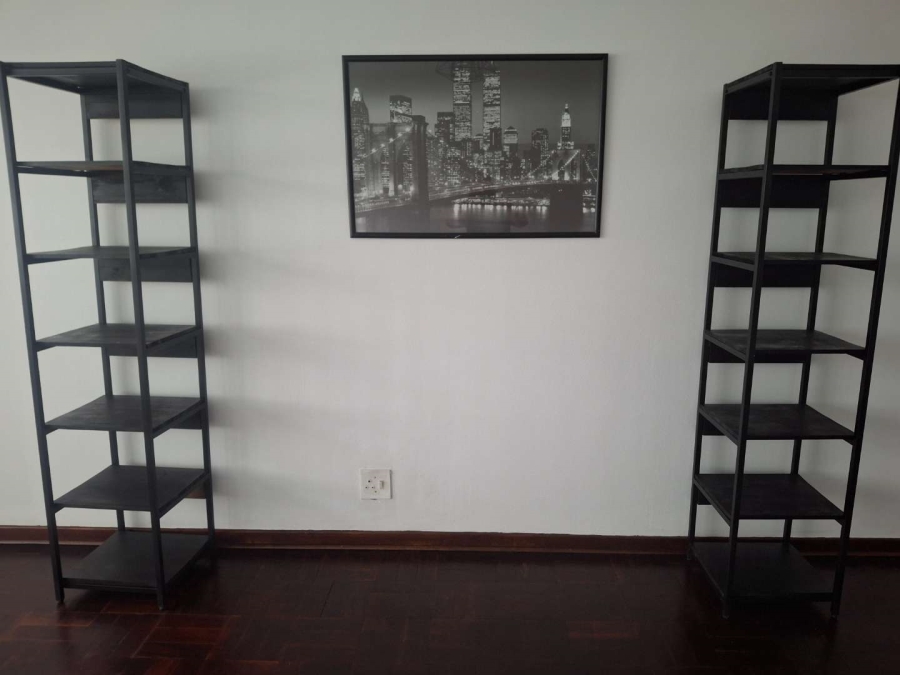 To Let 2 Bedroom Property for Rent in Illovo Gauteng