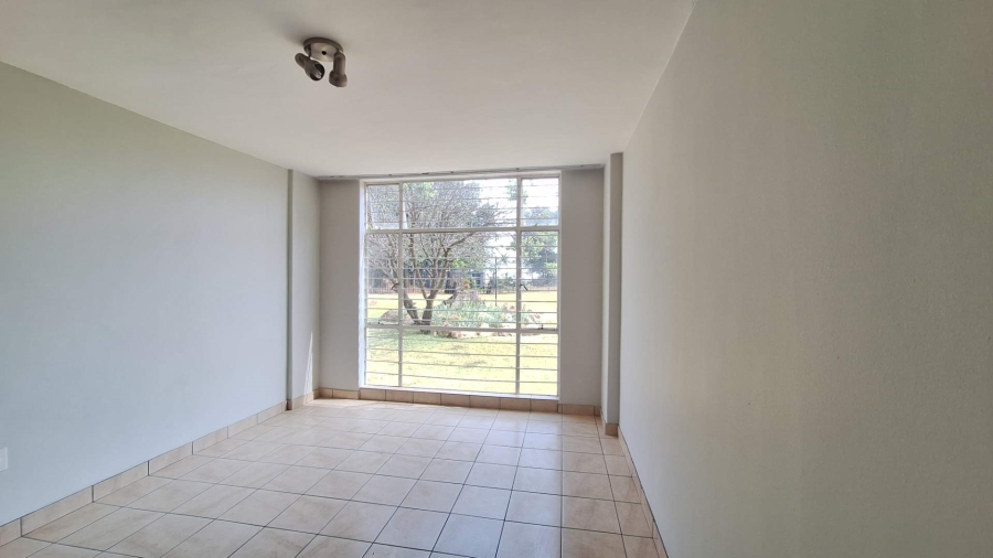 To Let 2 Bedroom Property for Rent in Horison Gauteng