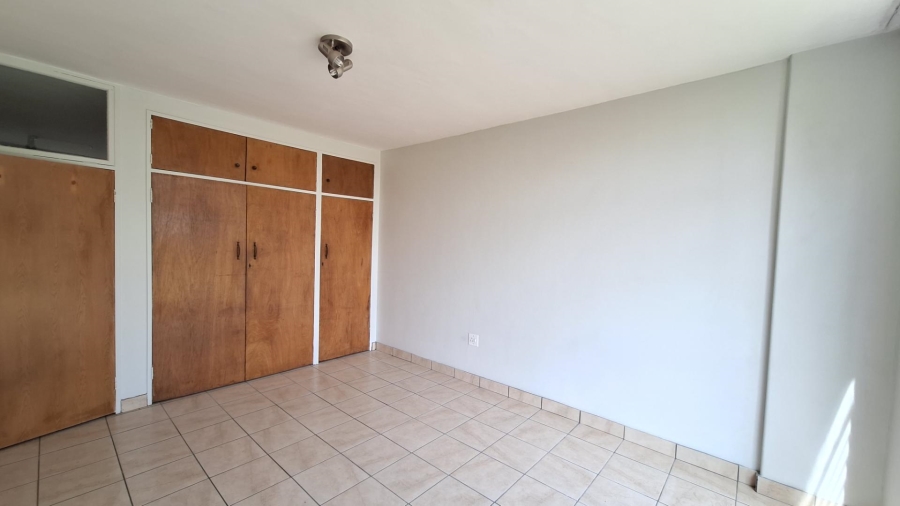 To Let 2 Bedroom Property for Rent in Horison Gauteng