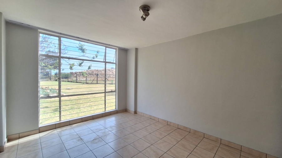 To Let 2 Bedroom Property for Rent in Horison Gauteng