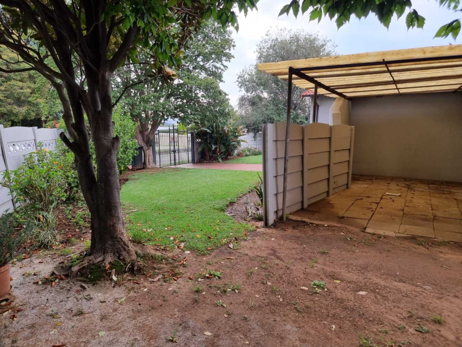 4 Bedroom Property for Sale in Verwoerdpark Gauteng