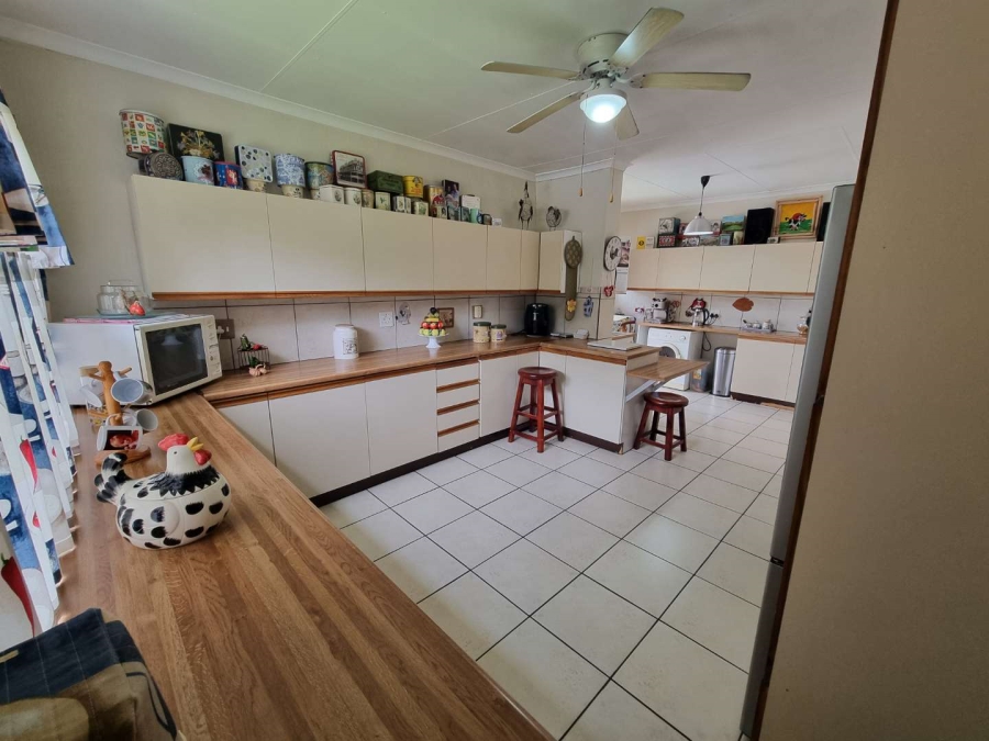 4 Bedroom Property for Sale in Verwoerdpark Gauteng