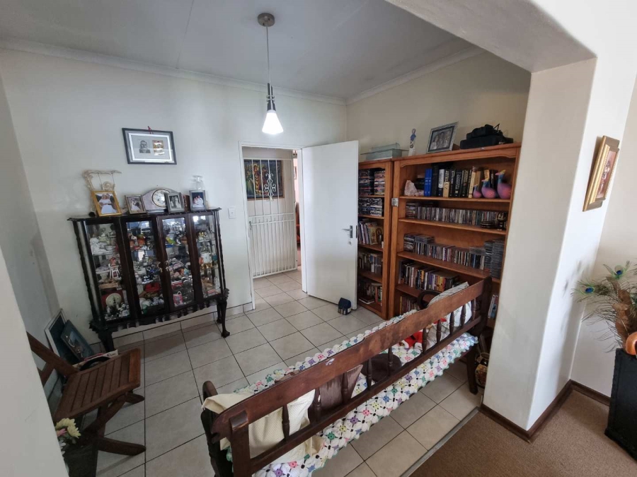 4 Bedroom Property for Sale in Verwoerdpark Gauteng