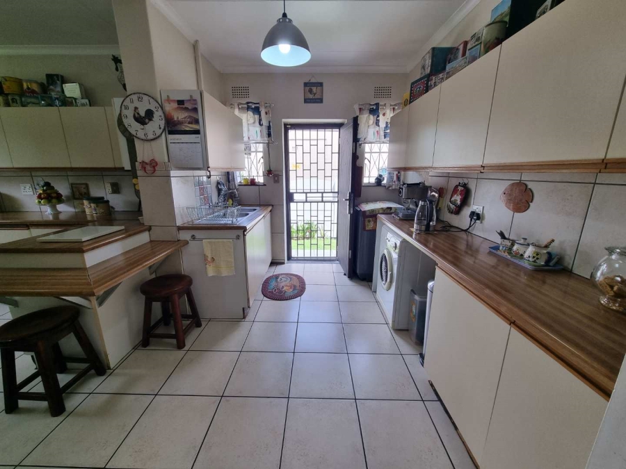4 Bedroom Property for Sale in Verwoerdpark Gauteng