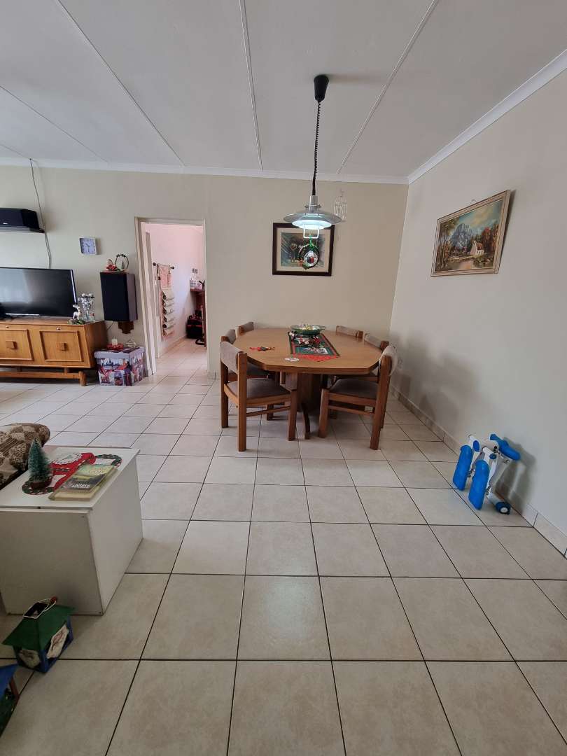 4 Bedroom Property for Sale in Verwoerdpark Gauteng