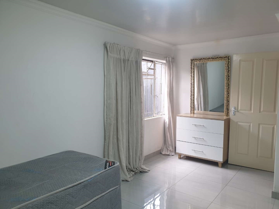 4 Bedroom Property for Sale in Diepkloof Gauteng