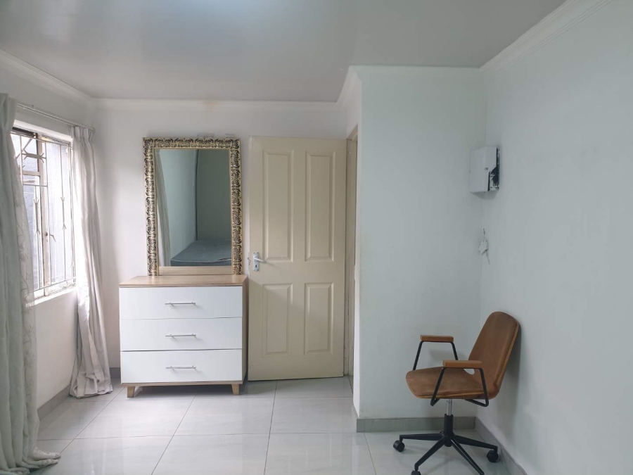 4 Bedroom Property for Sale in Diepkloof Gauteng