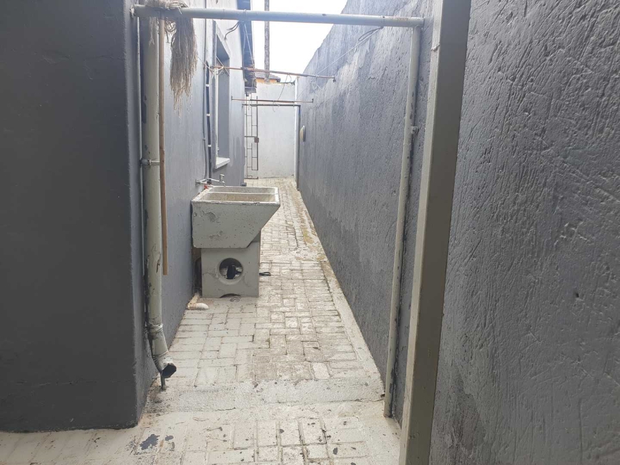 4 Bedroom Property for Sale in Diepkloof Gauteng