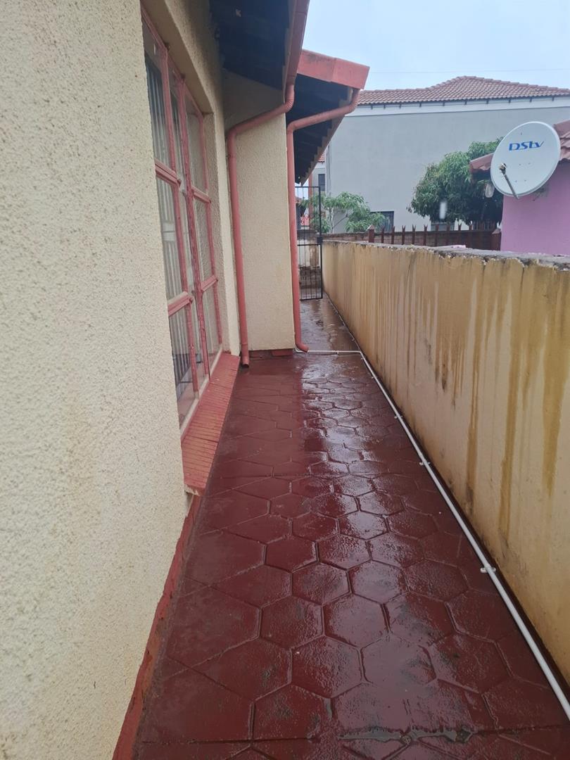 2 Bedroom Property for Sale in Mabopane Unit S Gauteng
