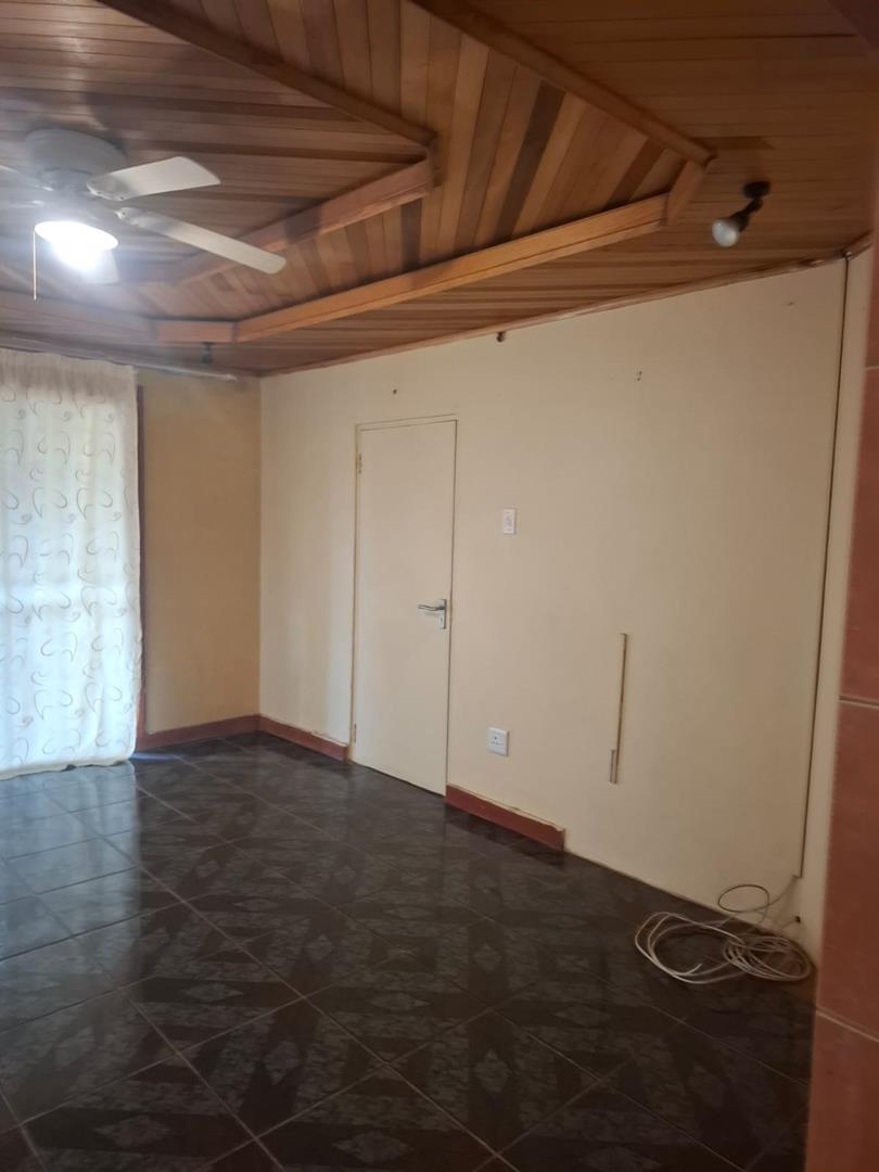 2 Bedroom Property for Sale in Mabopane Unit S Gauteng