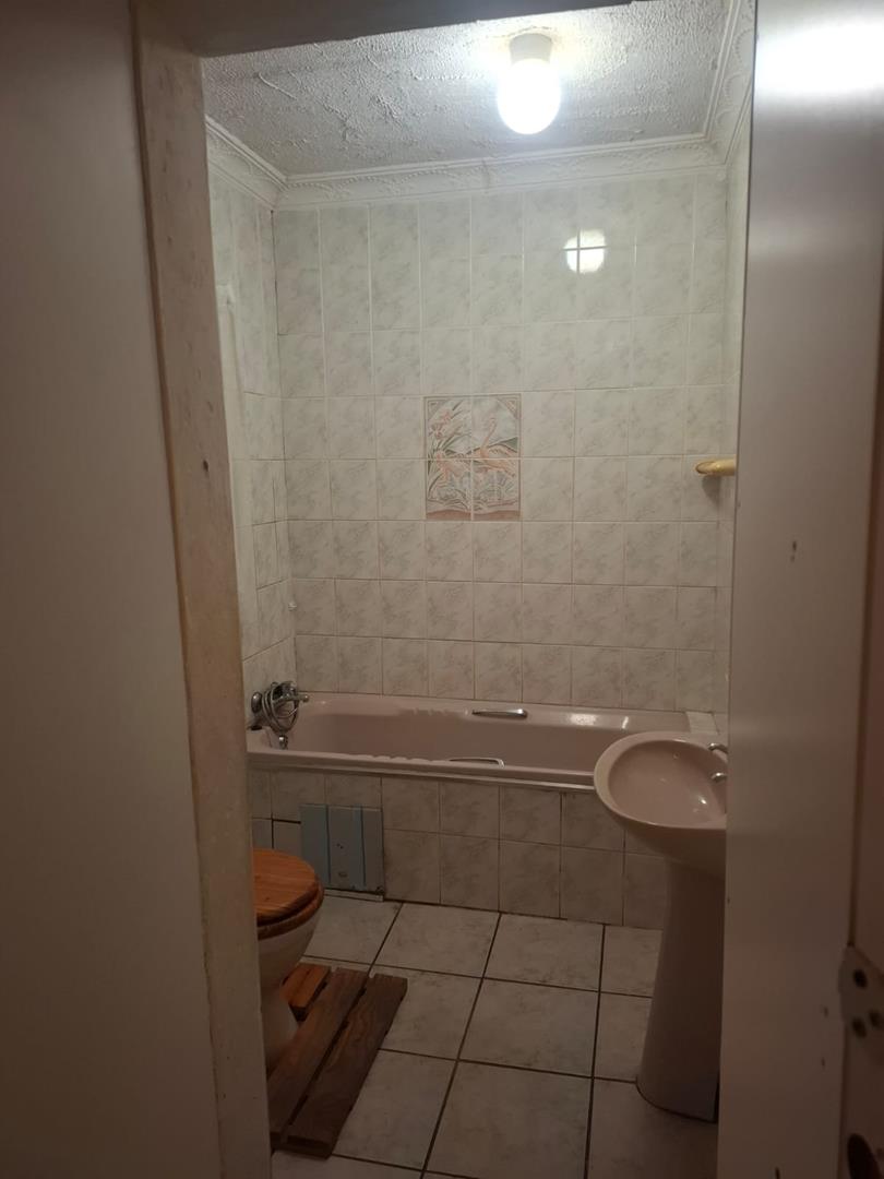 2 Bedroom Property for Sale in Mabopane Unit S Gauteng