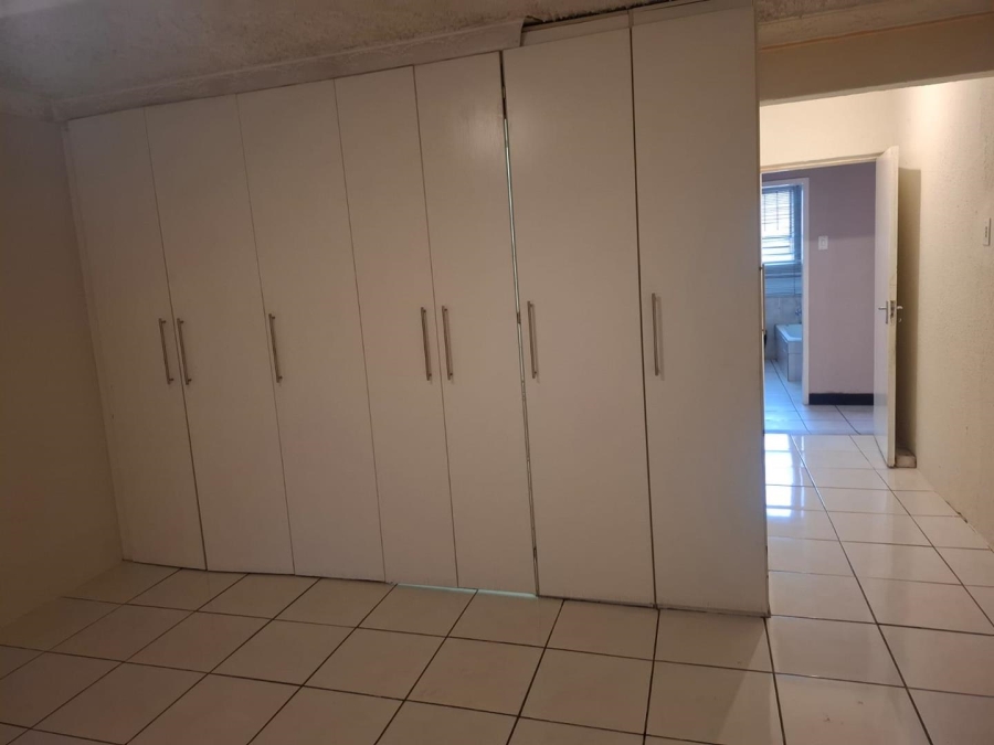 2 Bedroom Property for Sale in Mabopane Unit S Gauteng