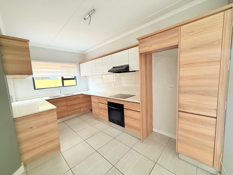 3 Bedroom Property for Sale in Waterfall Gauteng