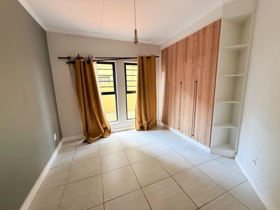 3 Bedroom Property for Sale in Waterfall Gauteng