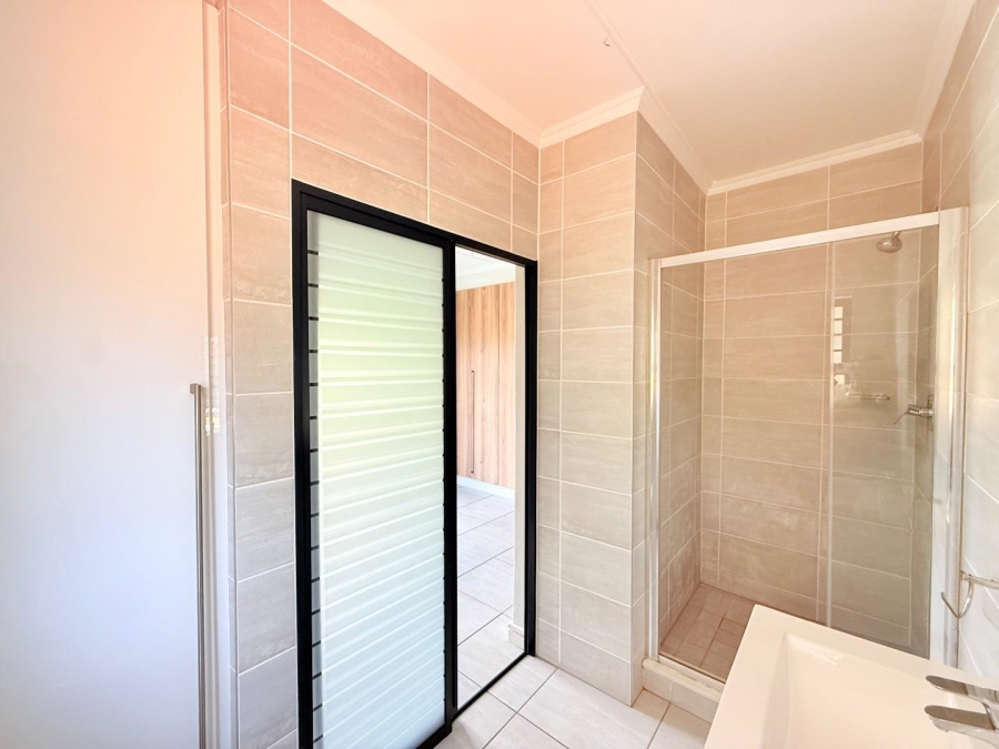 3 Bedroom Property for Sale in Waterfall Gauteng