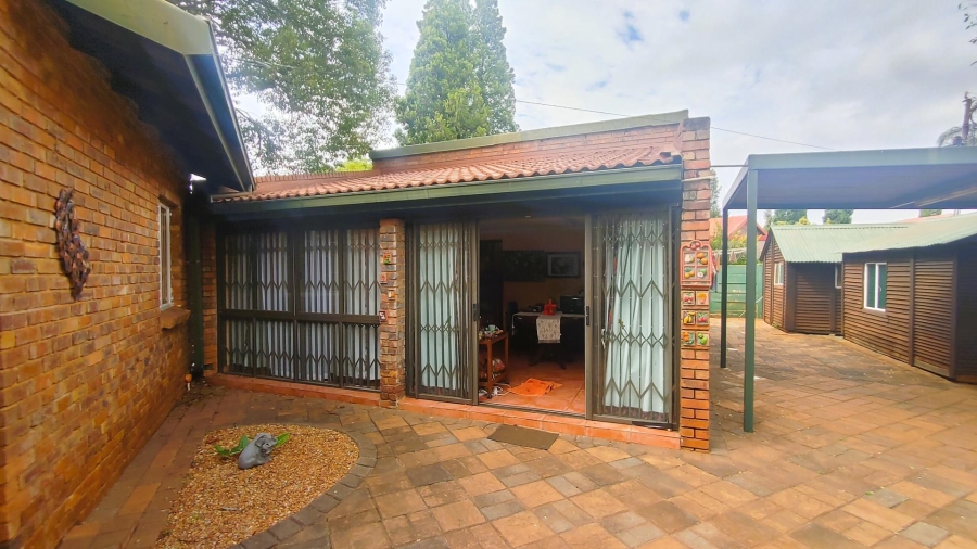 3 Bedroom Property for Sale in Zwartkop Gauteng