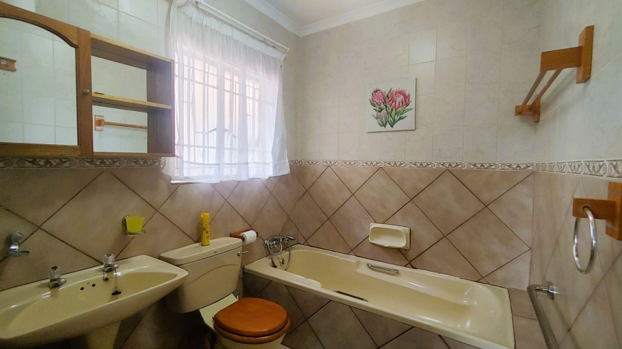 3 Bedroom Property for Sale in Zwartkop Gauteng