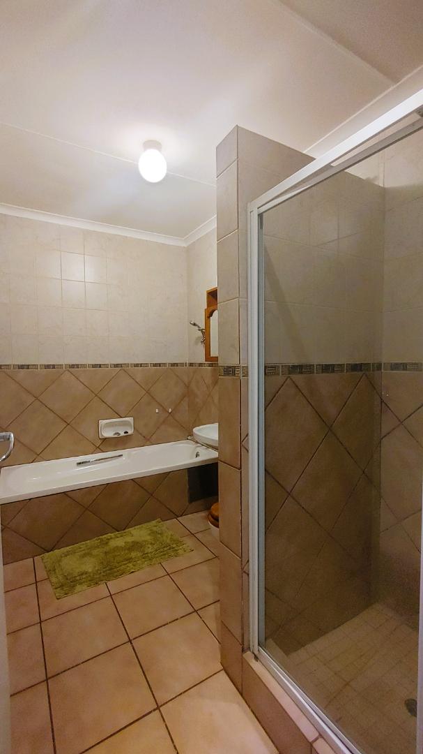3 Bedroom Property for Sale in Zwartkop Gauteng