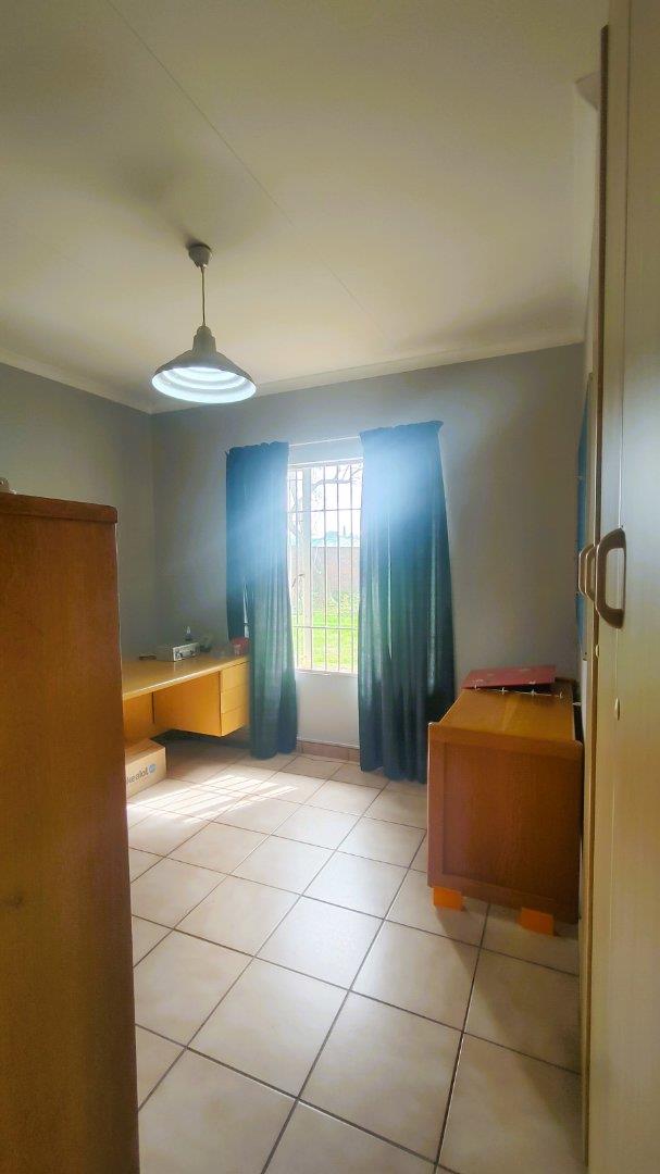 3 Bedroom Property for Sale in Zwartkop Gauteng