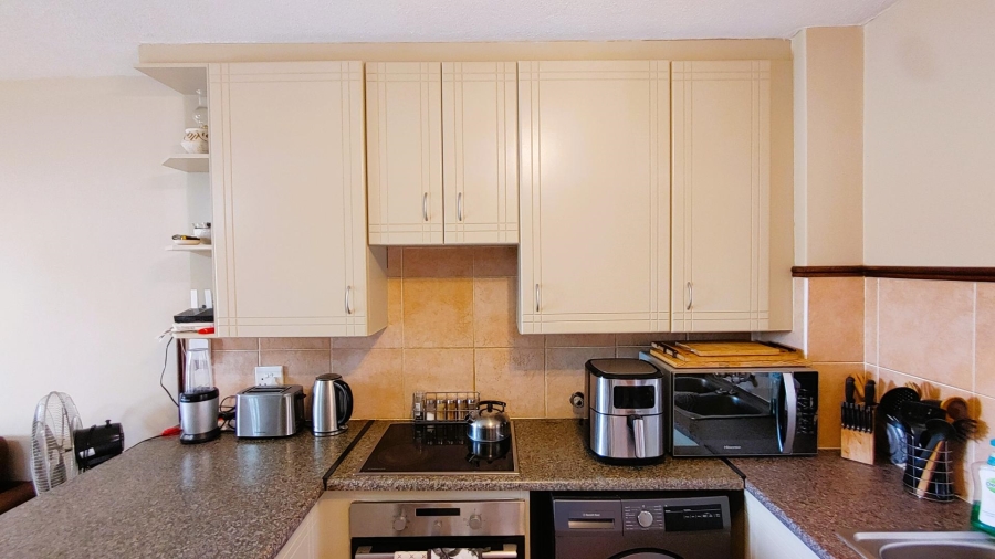 2 Bedroom Property for Sale in Mooikloof Gauteng