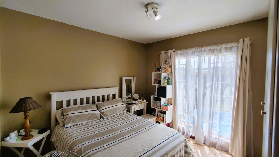 2 Bedroom Property for Sale in Mooikloof Gauteng