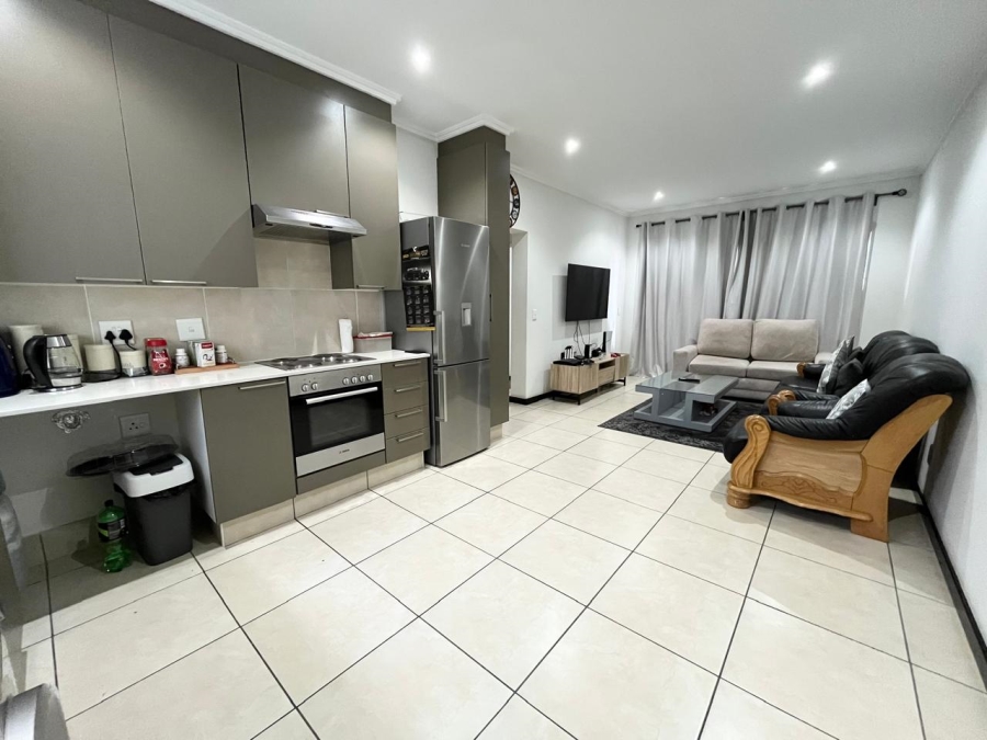2 Bedroom Property for Sale in Barbeque Downs Gauteng